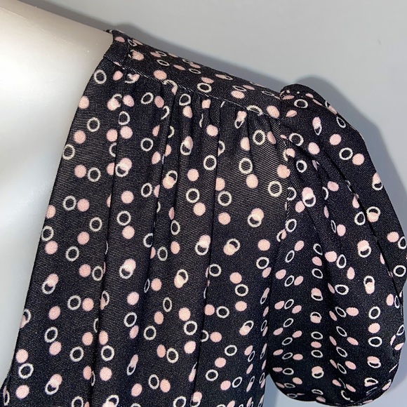 Classy Black & Pale Pink Dotted Puff Sleeve Belted Mid-length Dress - Picture 3 of 9